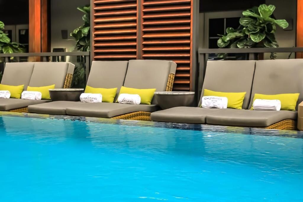 Lennox Hotel Miami Beach - Tap to explore photos