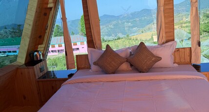 A Shape Cabin Private Jaccuzi Room Type - Bedroom
