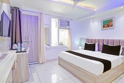 Super Hotel O Luxury Inn