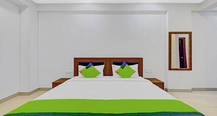 Worldtree Suites Manyata Room Type - Deluxe Suite