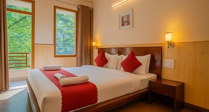 New Armadale Hotel (Free Parking and 5 mins to Mall Road), Nainital Room Type - Executive Room with Balcony New Armadale Hotel (Free Parking and 5 mins to Mall Road), Nainital Room Type - Executive Room with Balcony