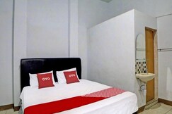 Hotel O near Universitas Negeri Medan formerly Rose Guest House