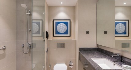 Holiday Inn & Suites AL JUBAIL Room Type - 2 Twin Premium Courtyard View Holiday Inn & Suites AL JUBAIL Room Type - 2 Twin Premium Courtyard View