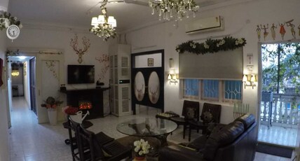 Kakaku The Guest House Room Type - Executive Triple Room
