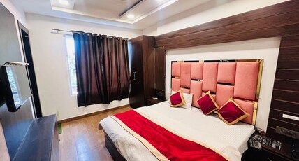 Hotel Royal Inn Raebareli Room Type - DELUXE ROOM