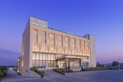 Viraj Sarovar Portico