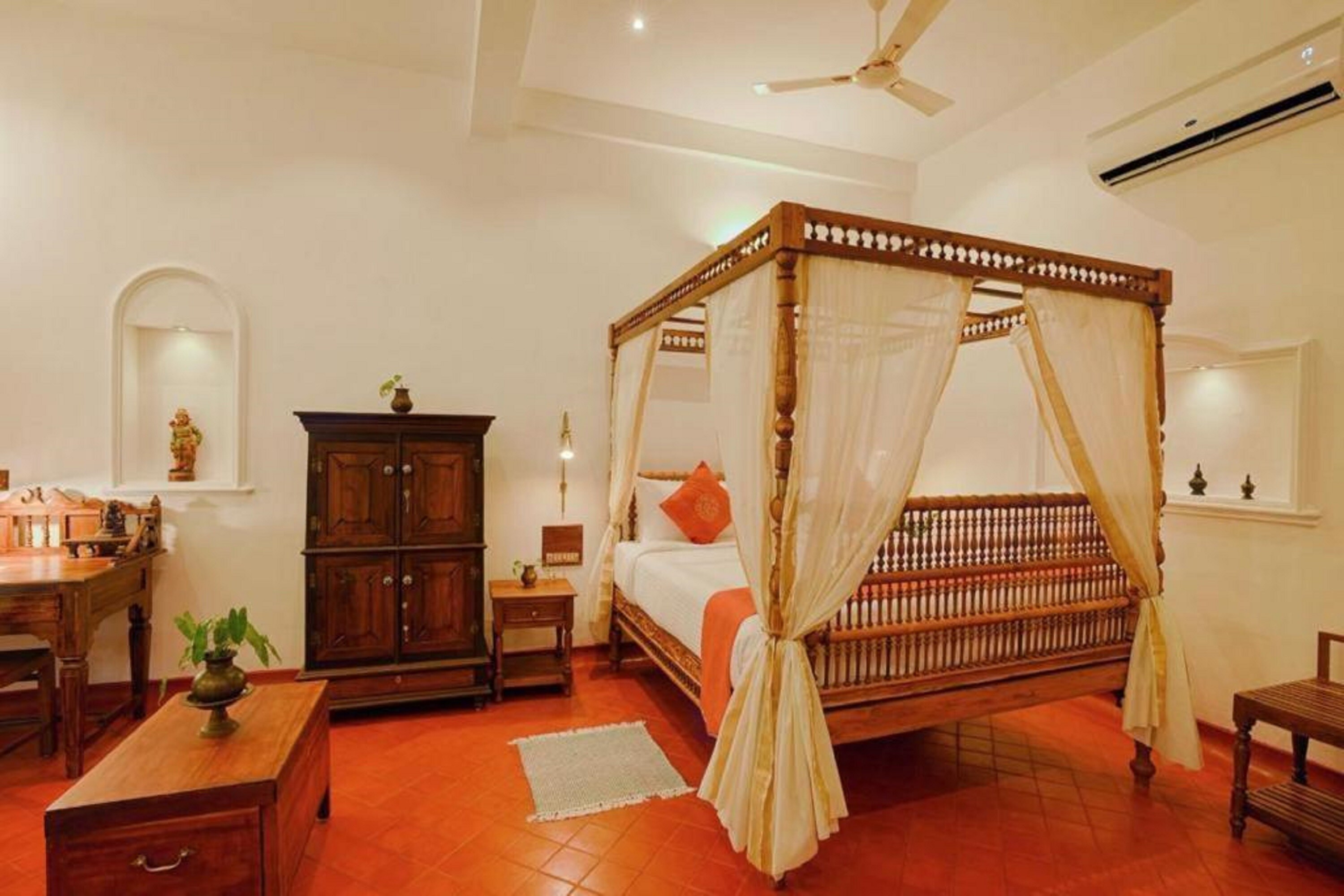 Marari Beach Bungalow - Tap to explore photos