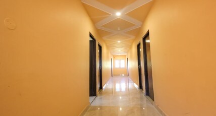 OSHO HOTEL Room Type - Deluxe Room | AC