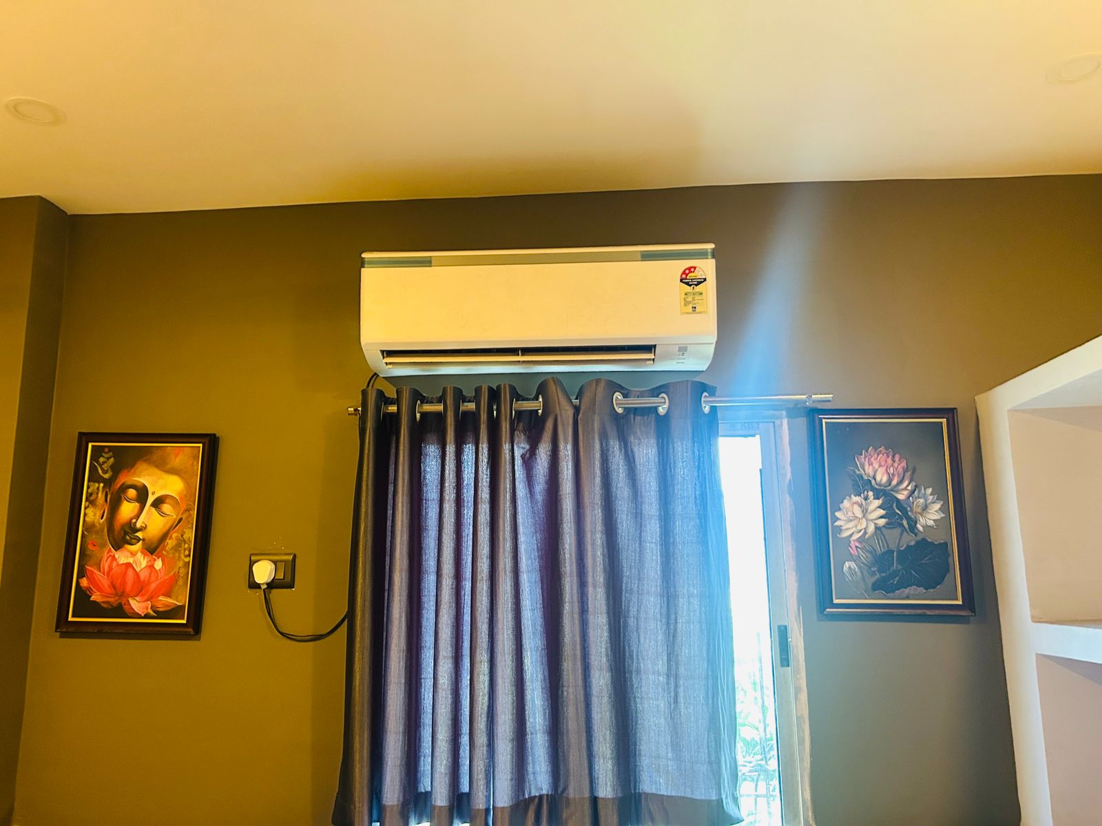 JMD Utsav Palace - Tap to explore photos