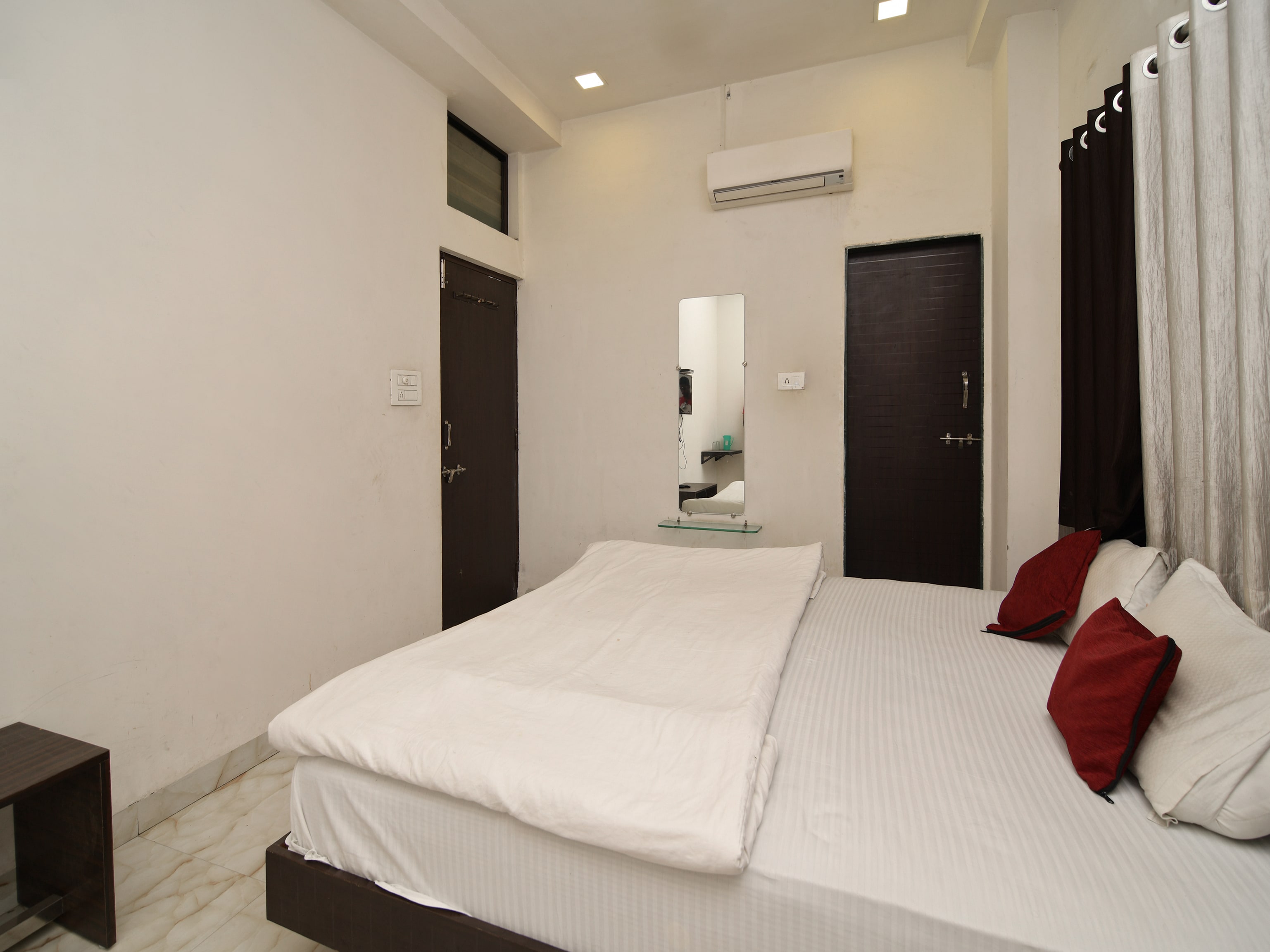Hotel Kalajanki - Tap to explore photos