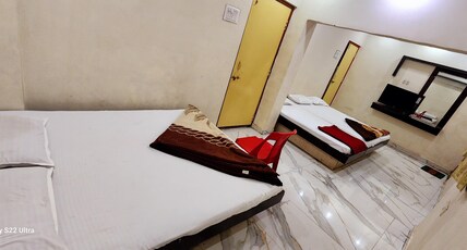 Hotel Sai Murli Chandra Room Type - Five Bed Room Non A.C.