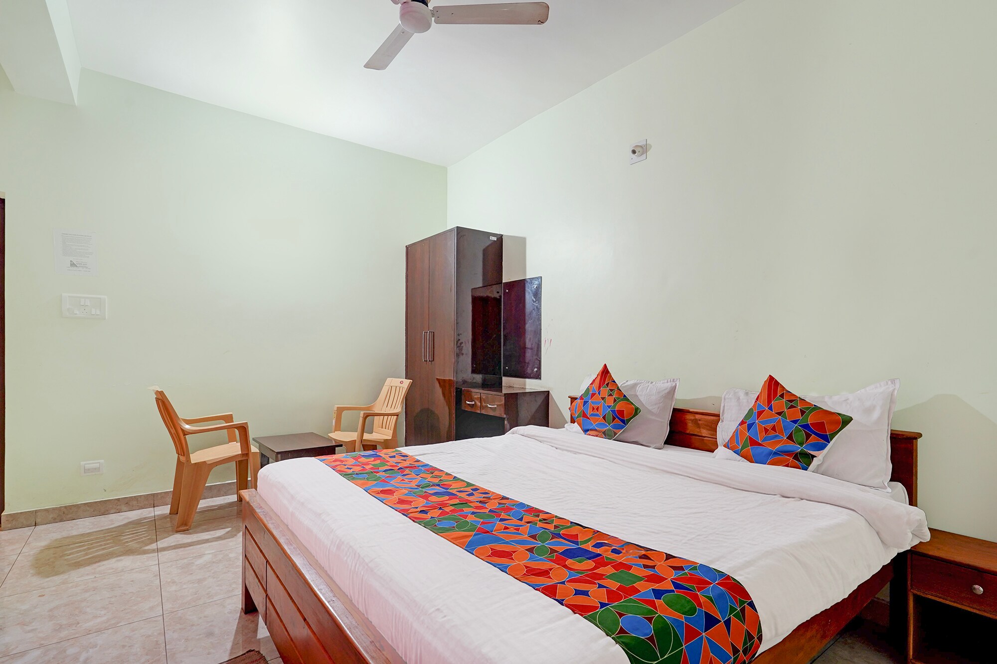 FabHotel Atithi Bhawan - Tap to explore photos