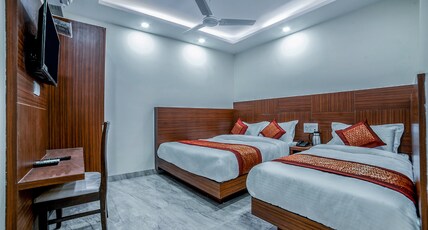 Hotel O Toto International Room Type - Classic