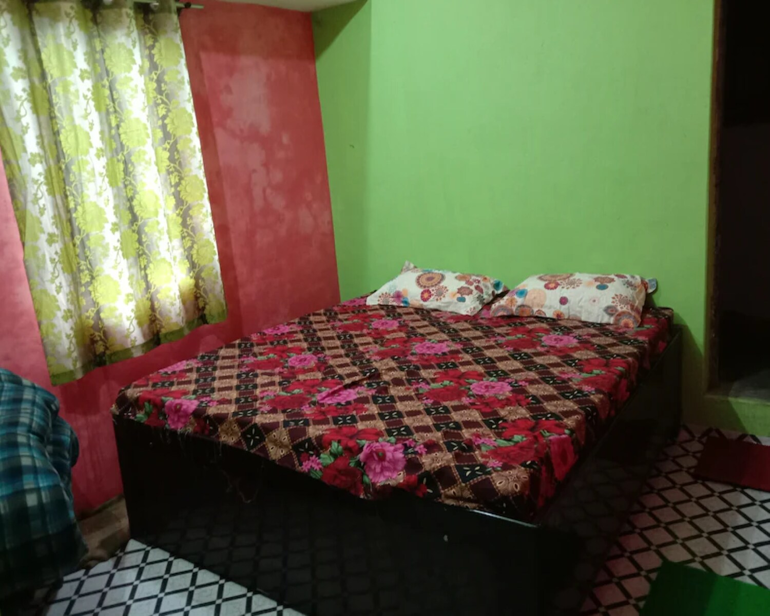 HOTEL PARKASHA - Tap to explore photos