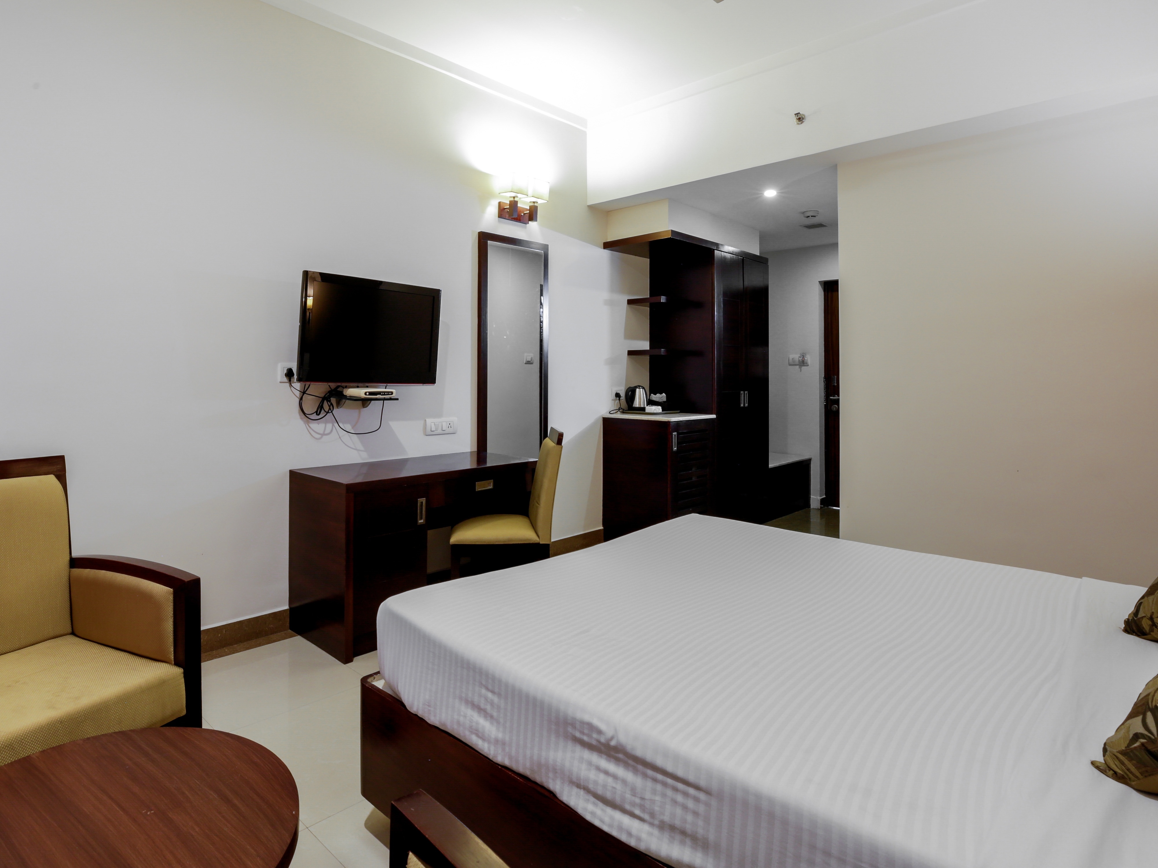 Cochin Seaport Hotel - Tap to explore photos