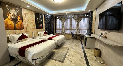 Hotel Robot Room Type - Deluxe Twin Room
