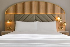 DoubleTree by Hilton Bristol North
