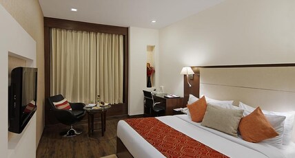 Hotel DS Clarks Inn Gurgaon Room Type - Executive room with King Bed