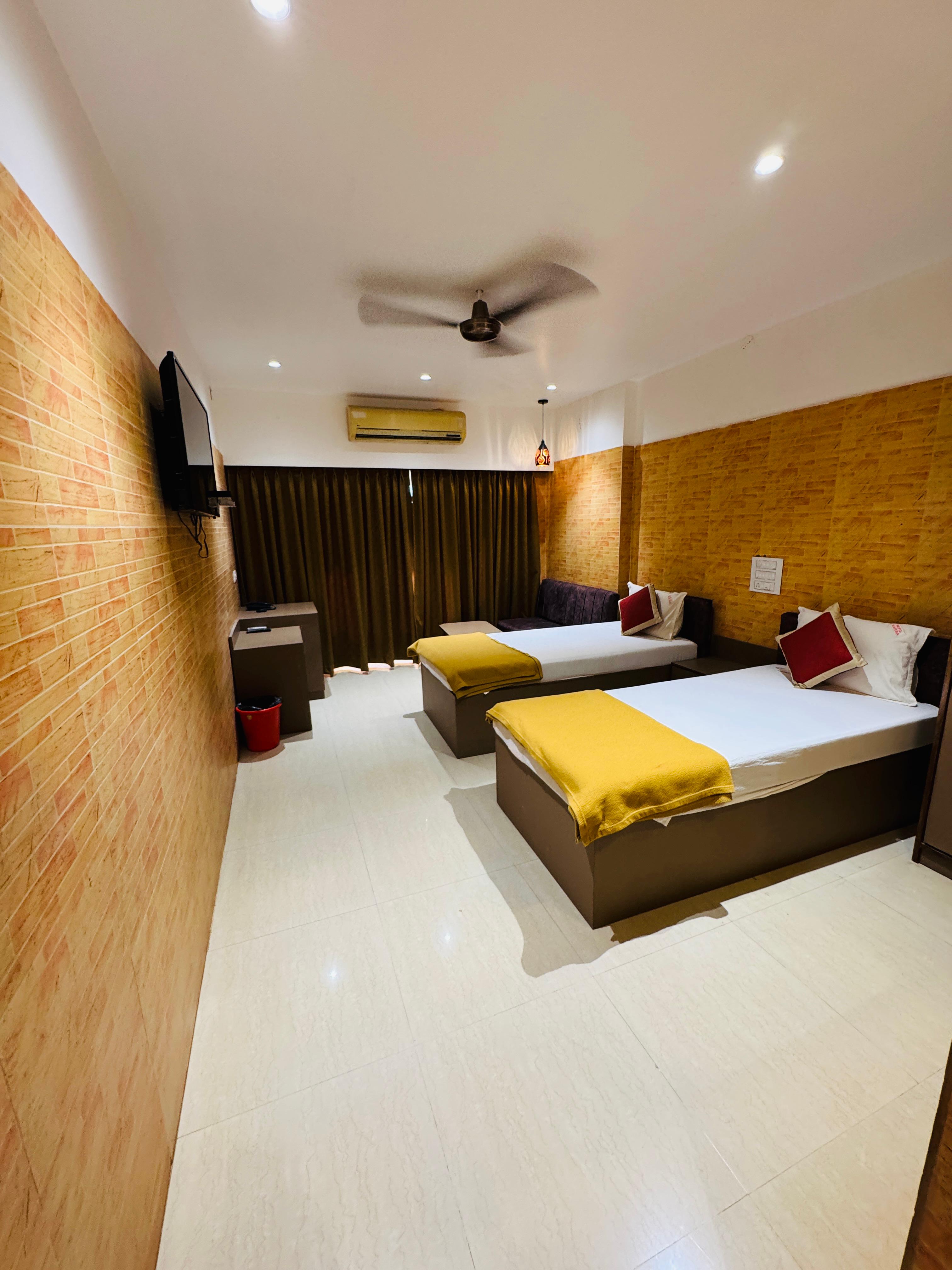 HOTEL MAYURA BOARDING AND LODGING - Tap to explore photos