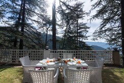 StayVista at Star @ Oakwood Manor