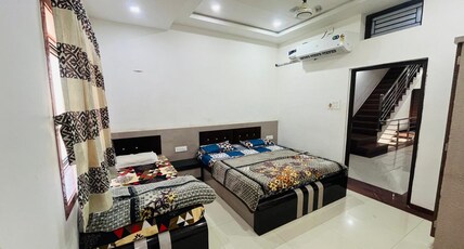 HOTEL BHATI INN Room Type - TRIPLE BED AC ROOM HOTEL BHATI INN Room Type - TRIPLE BED AC ROOM