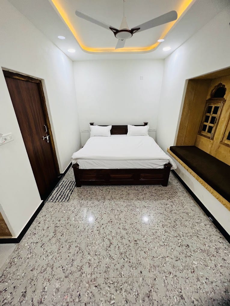 Hotel Robin Jaisalmer - Tap to explore photos
