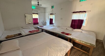 Aradhya Guest House Room Type - 102 Ac 4 double bed