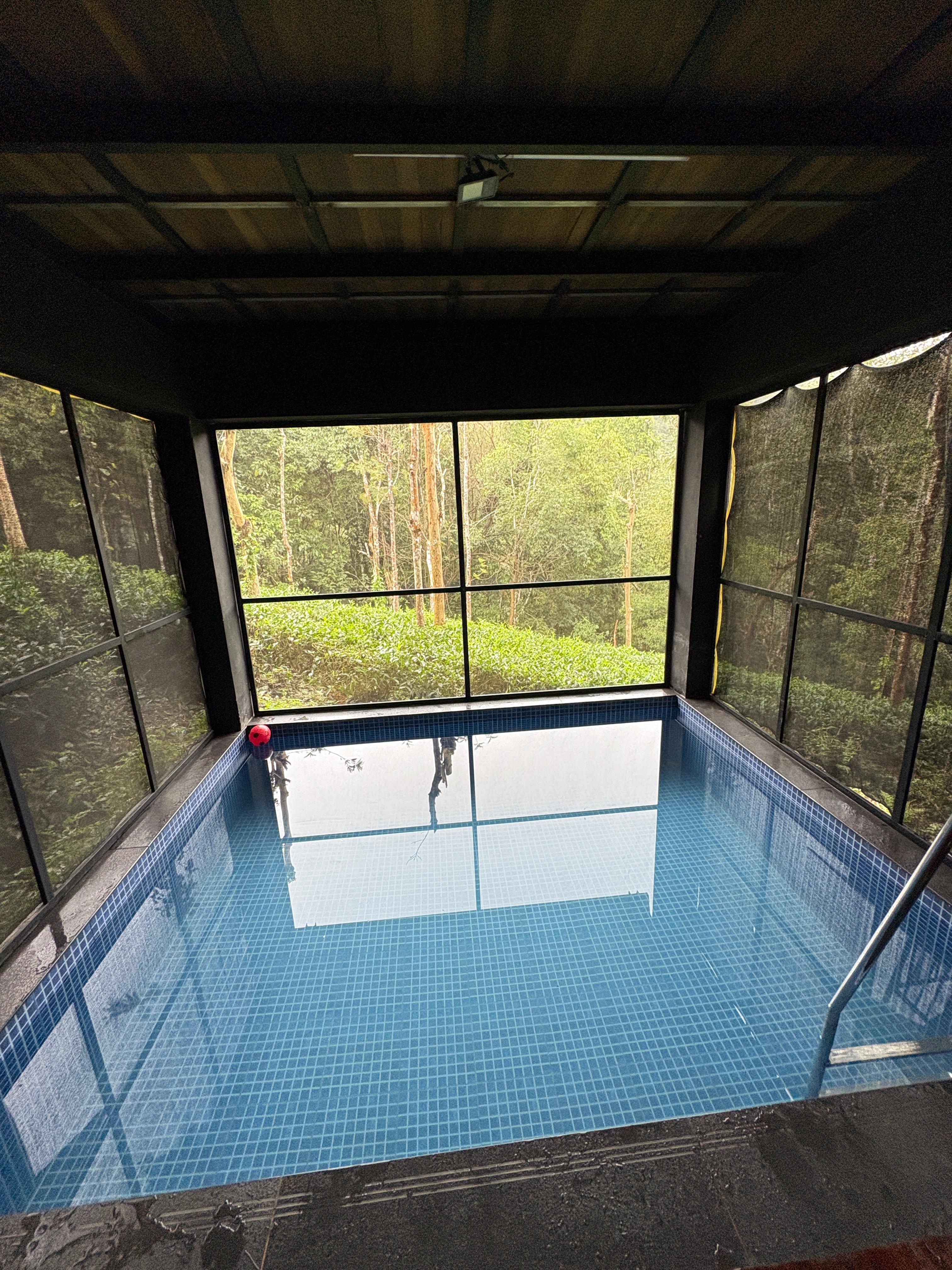 FRESH WAVE RESORT AND POOL VILLA SOOCHIPARA - Tap to explore photos