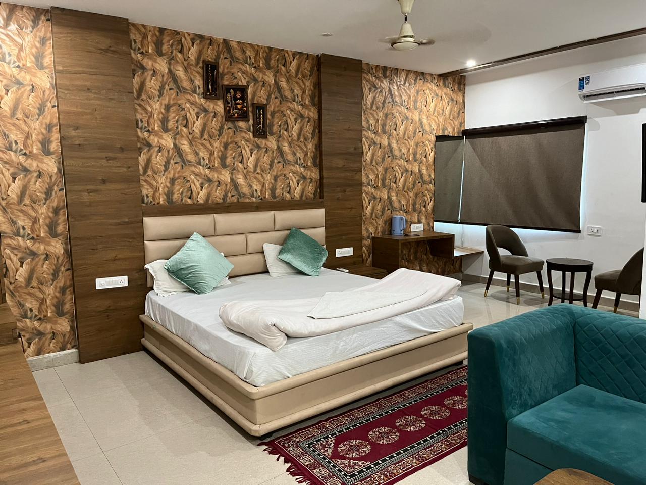 Hotel The Royal Buddha - Tap to explore photos