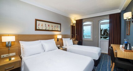 Radisson Hotel Istanbul Sultanahmet Room Type - Standard Room - Sea View and Balcony