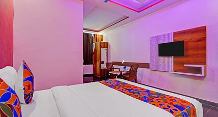 FabHotel Day and Night Suite- jalahalli West Room Type - Deluxe Room