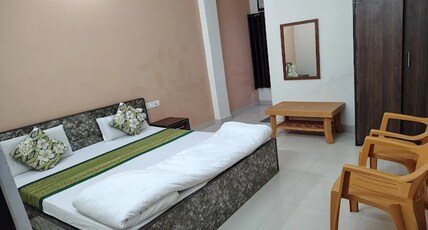 Ramlalla bhawan Room Type - Deluxe Room