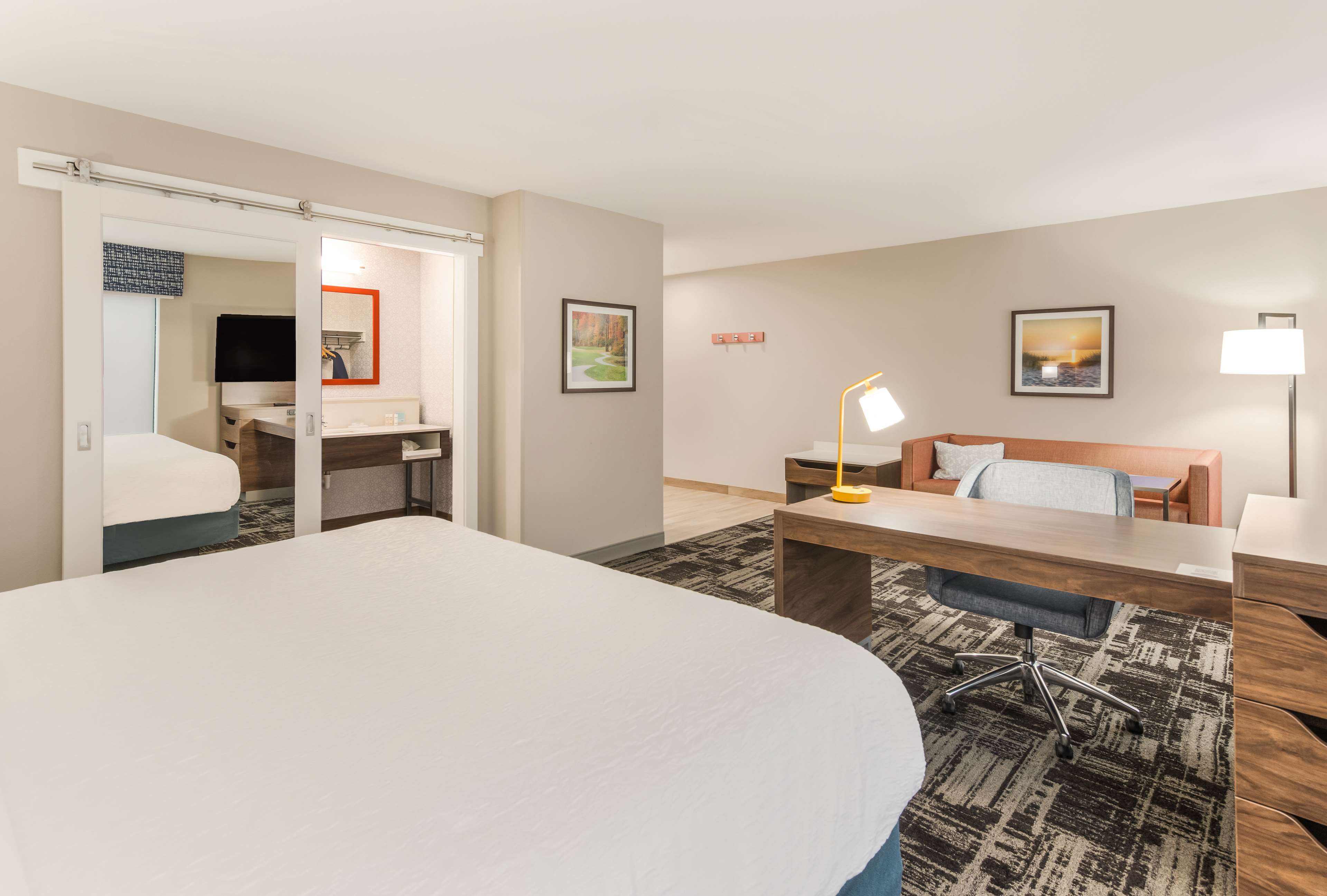 Hampton Inn & Suites Benton Harbor, MI - Tap to explore photos