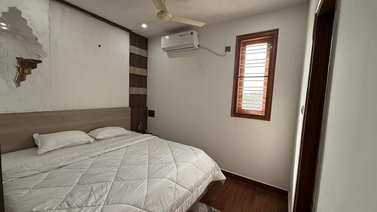 Shan Home Stay - Tap to explore photos