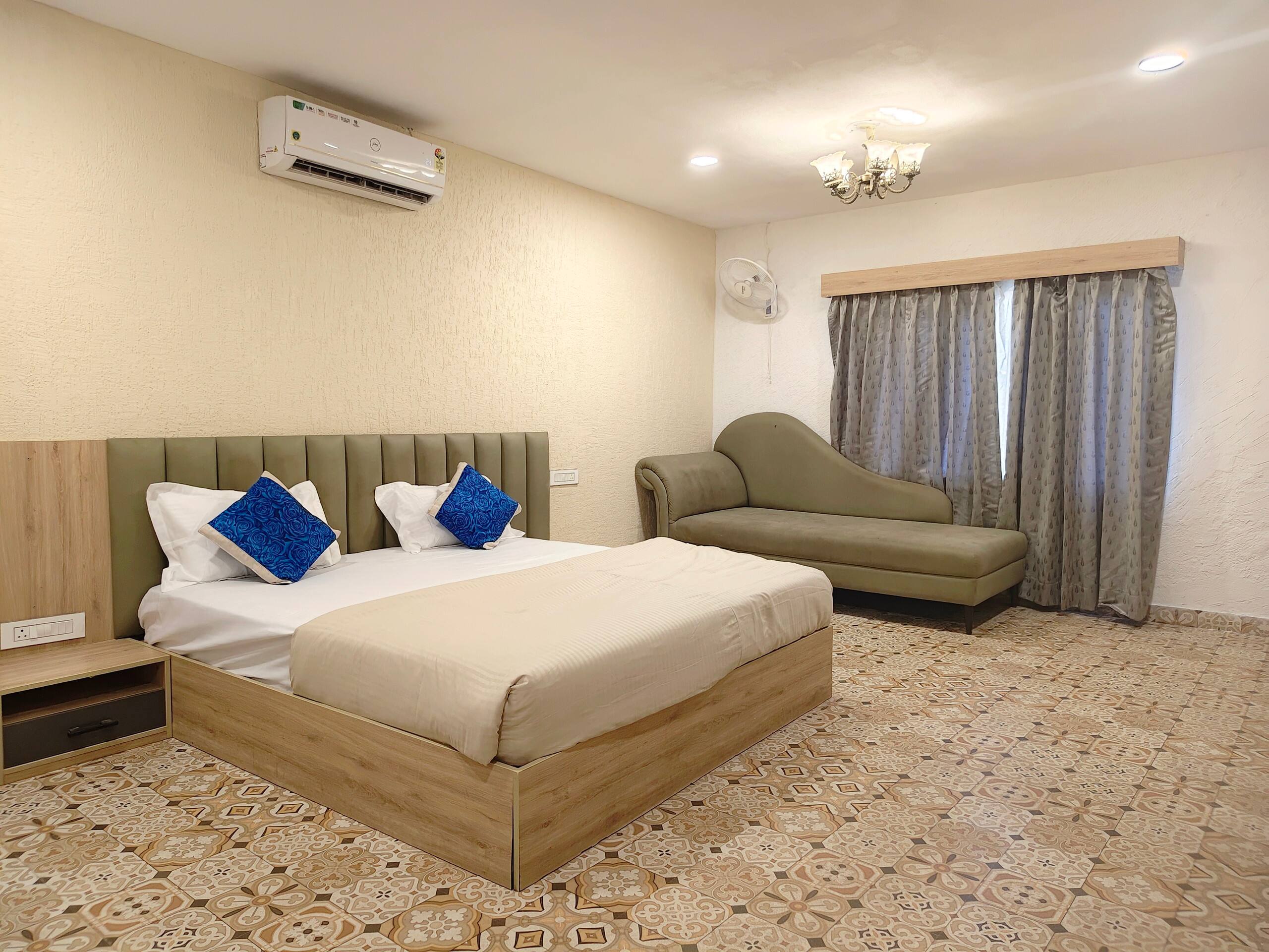 Saray Villas- 2 Room Villa - Tap to explore photos