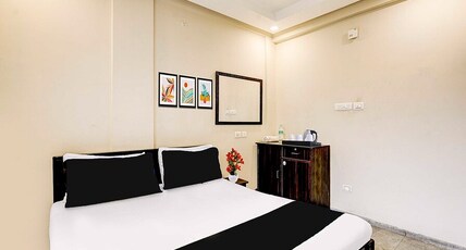 Collection O Shriram Gateway Road Chennai Room Type - Deluxe Room