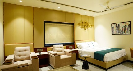 Hotel Shreyas Grand Room Type - Suite Room