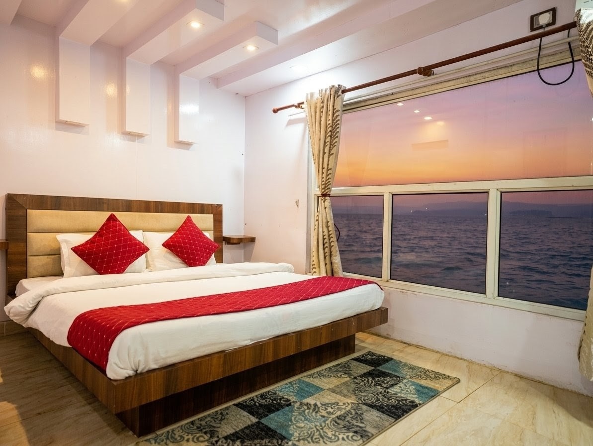 PUSHRINGDI ISLAND RESORT AND HOUSE BOAT - Tap to explore photos