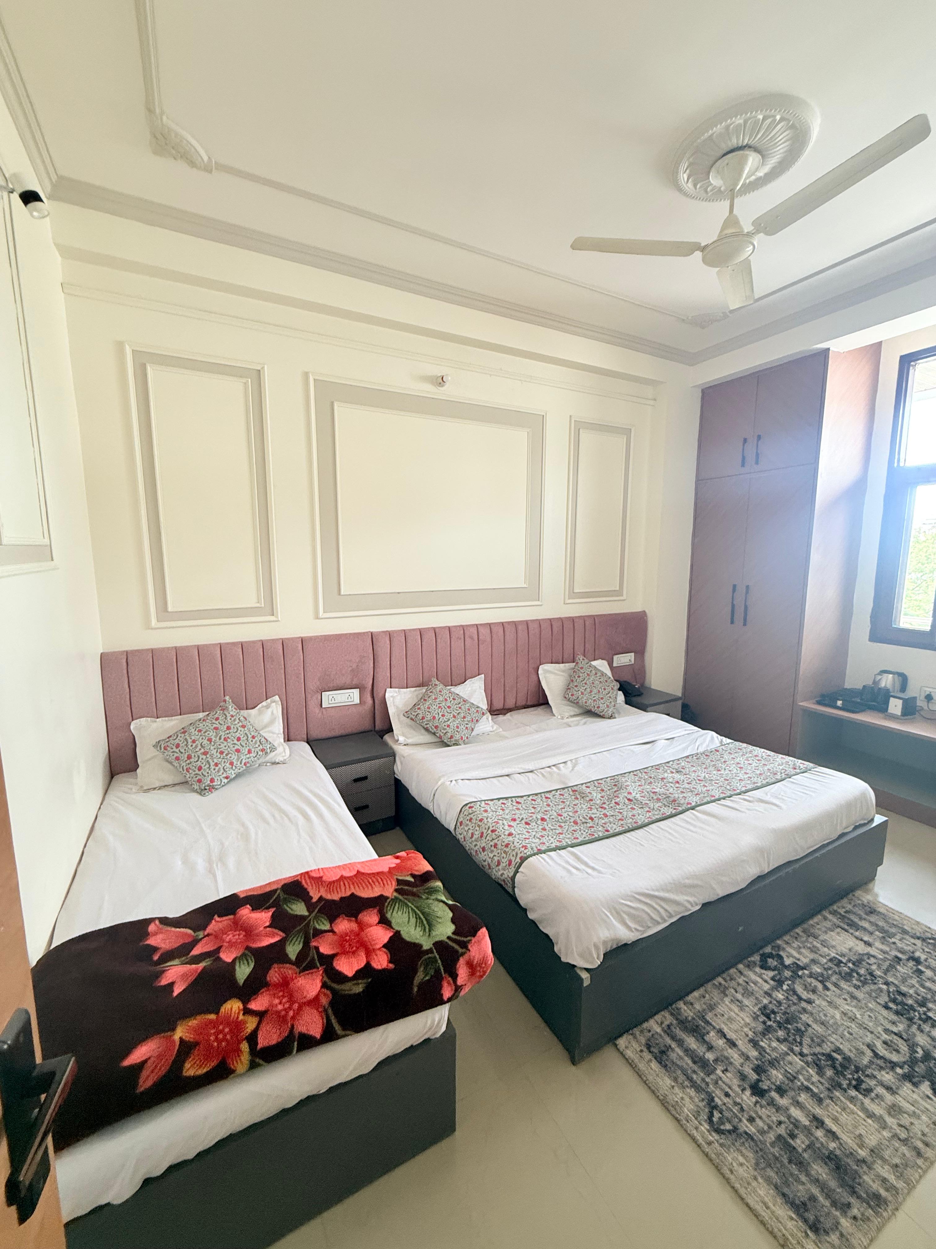 Hotel Shanti Vilas - Tap to explore photos