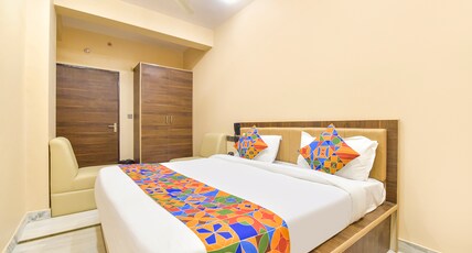FabHotel Pearl Square Room Type - Premium Room