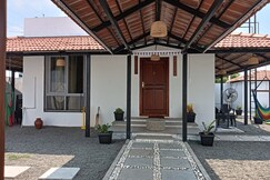 SURATHI ENCLAVE Guest House