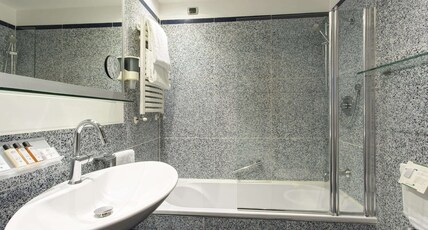 Best Western Plus Hotel Universo Room Type - 1 King Bed, Comfort Room, Twin On Request, Wi-Fi, Coffee And Tea Maker Best Western Plus Hotel Universo Room Type - 1 King Bed, Comfort Room, Twin On Request, Wi-Fi, Coffee And Tea Maker