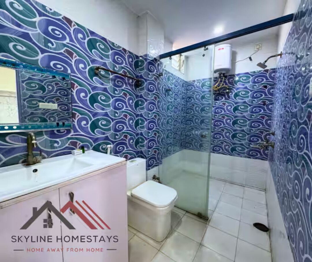 Luxurious 3BHK Penthouse in Tolichowki - Tap to explore photos