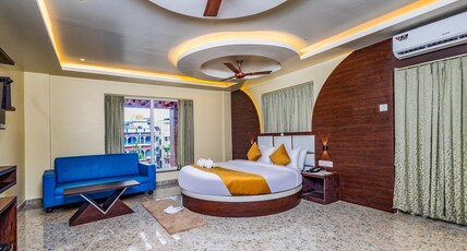 Bangla Queen Room Type - Honeymoon Suite Bed Room AC