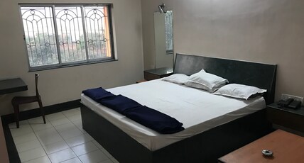 Midway No.1 Room Type - Double Bedroom Non AC