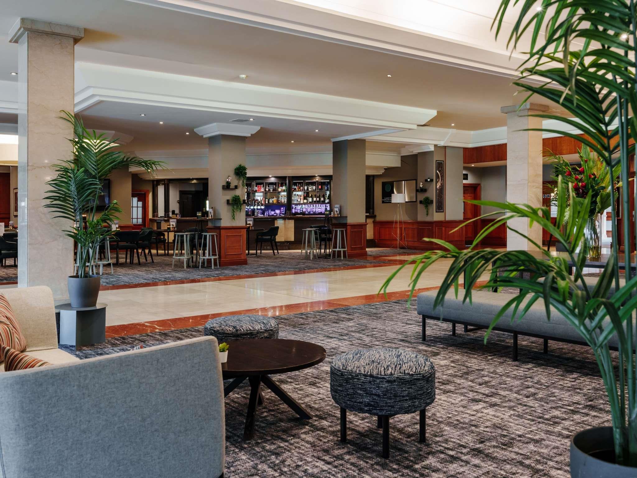 Mercure Daventry Court Hotel and Spa - Tap to explore photos