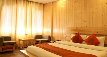 Hotel Dream Land - River Side Room Type - Super Deluxe Room ( Common Balcony)