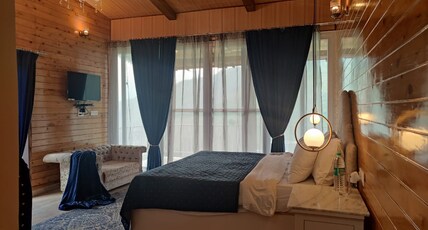 The Brigadiers Cottage | Luxe Boutique Stays Room Type - Luxury Rooms