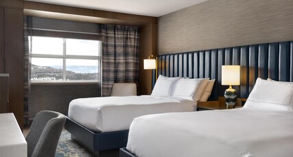 DoubleTree by Hilton West Kelowna Room Type - 2 QUEEN BEDS