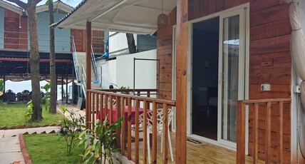 Rococo Pelton Beach Hut | Room & Restaurant Room Type - Deluxe Double Room with balcony